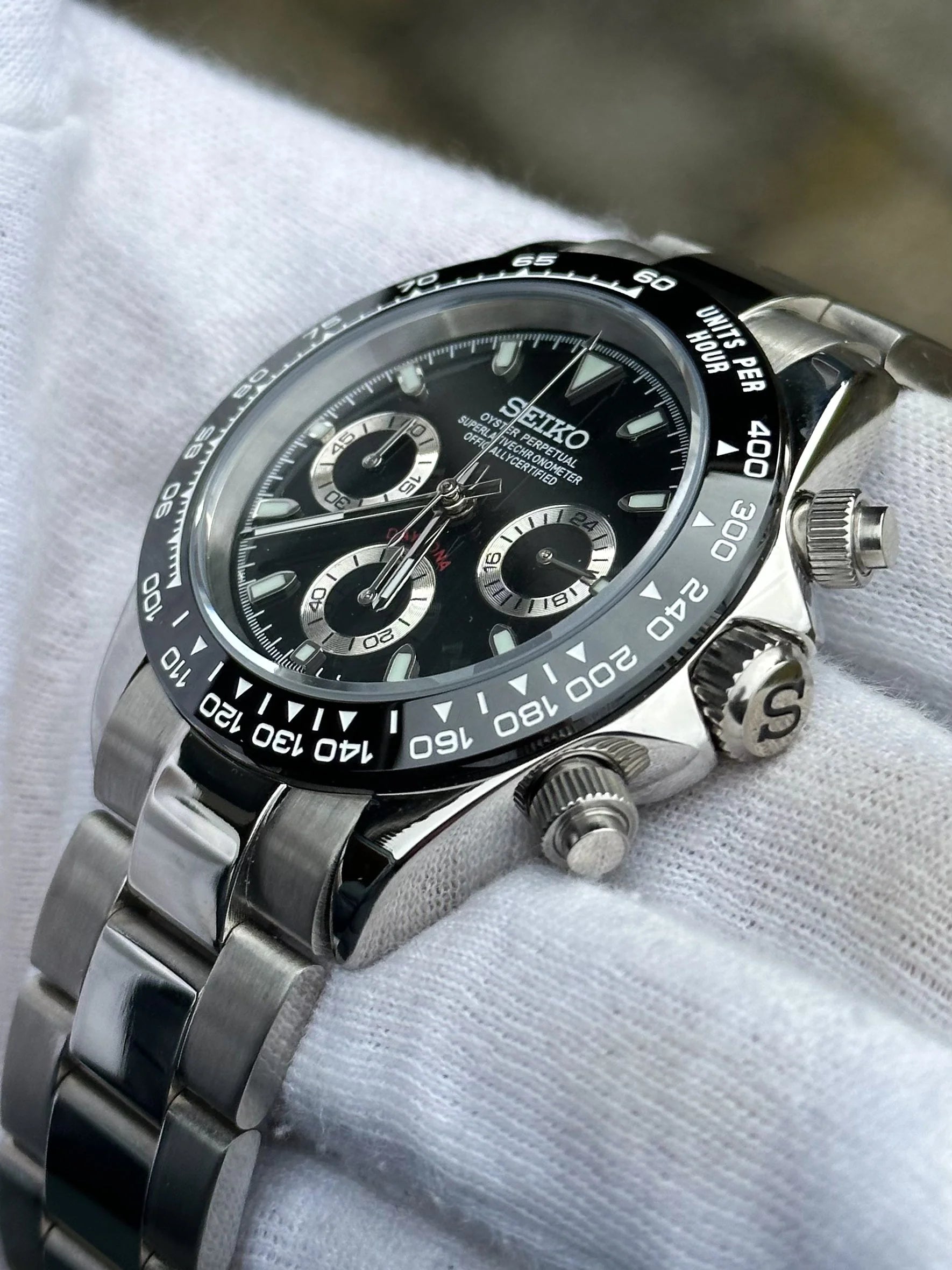 Dayto Black Dial