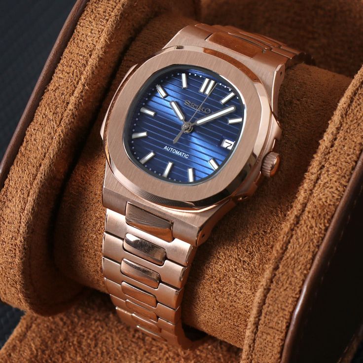 Aquatic Rose Abyss Dial