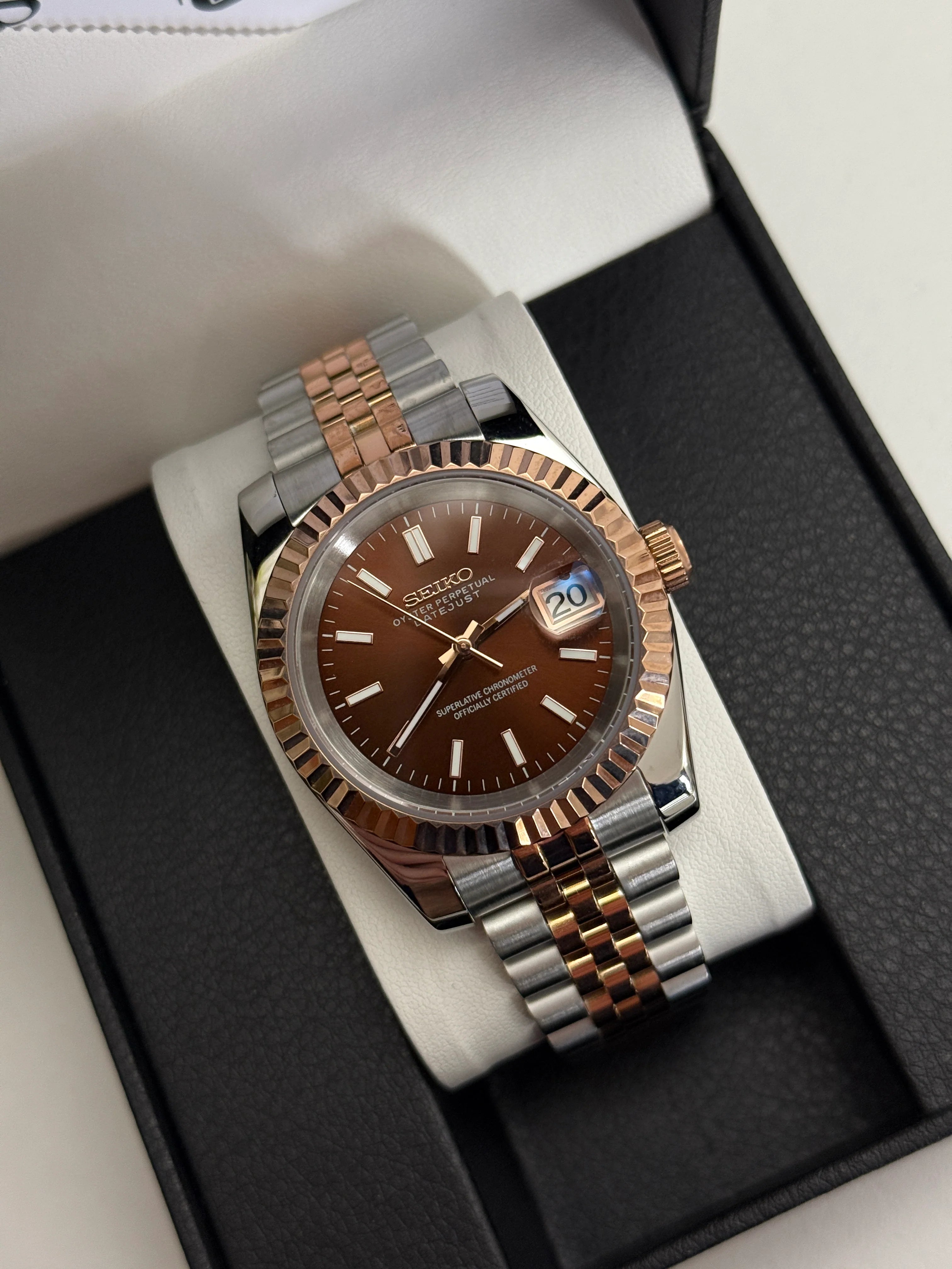 Seikojust Chocolate Dial