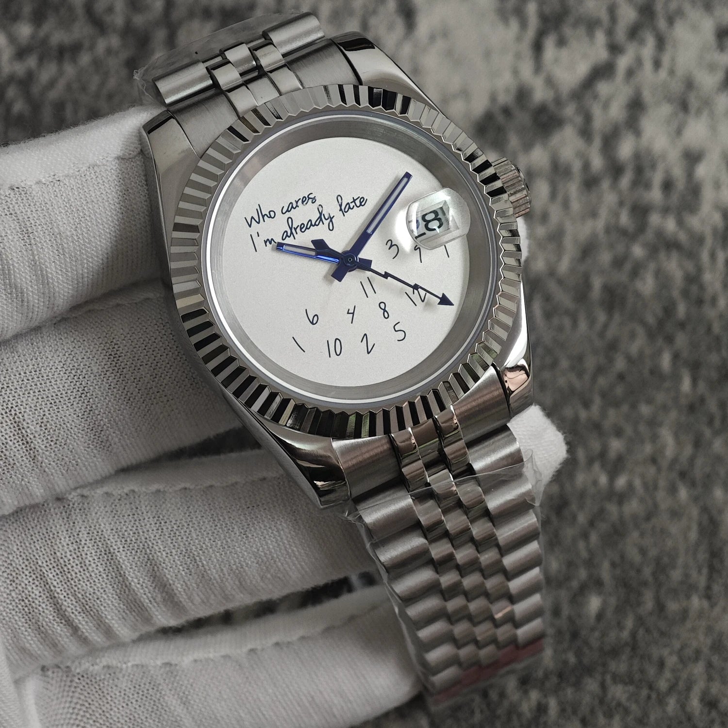 Seikojust Who Cares Dial