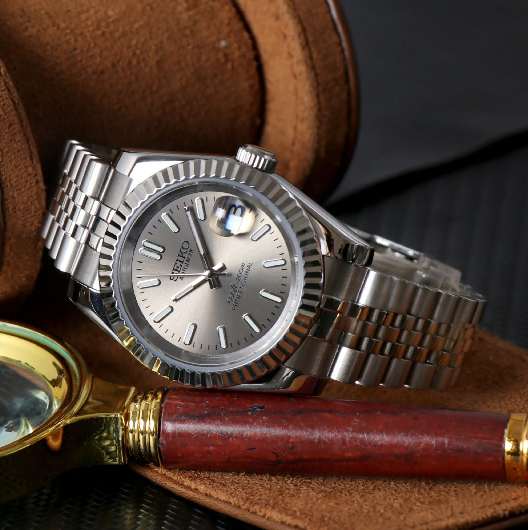 Seikojust Champagne Dial