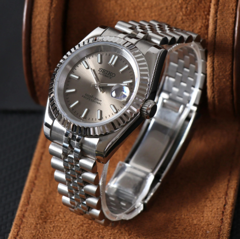 Seikojust Champagne Dial