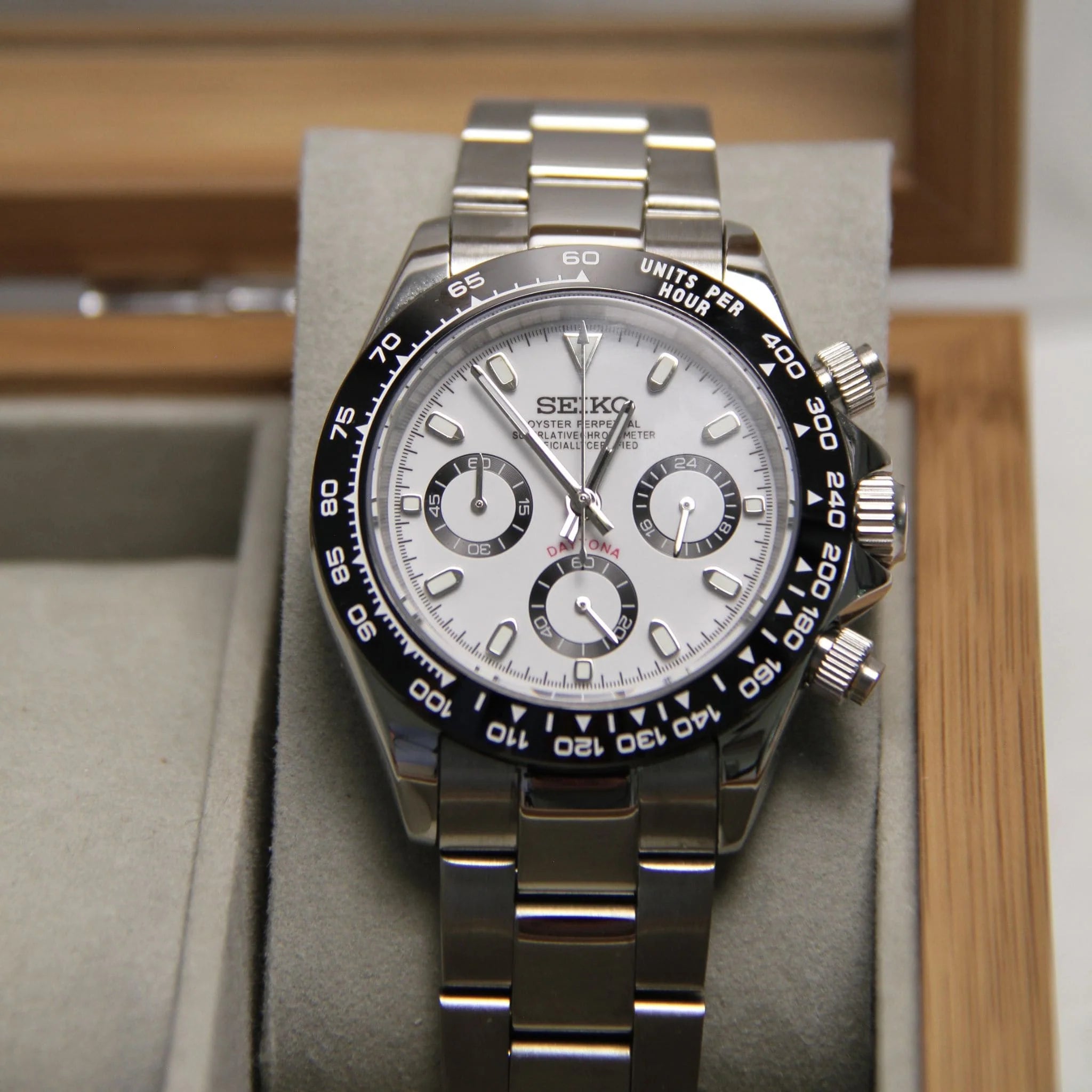 Dayto White Dial