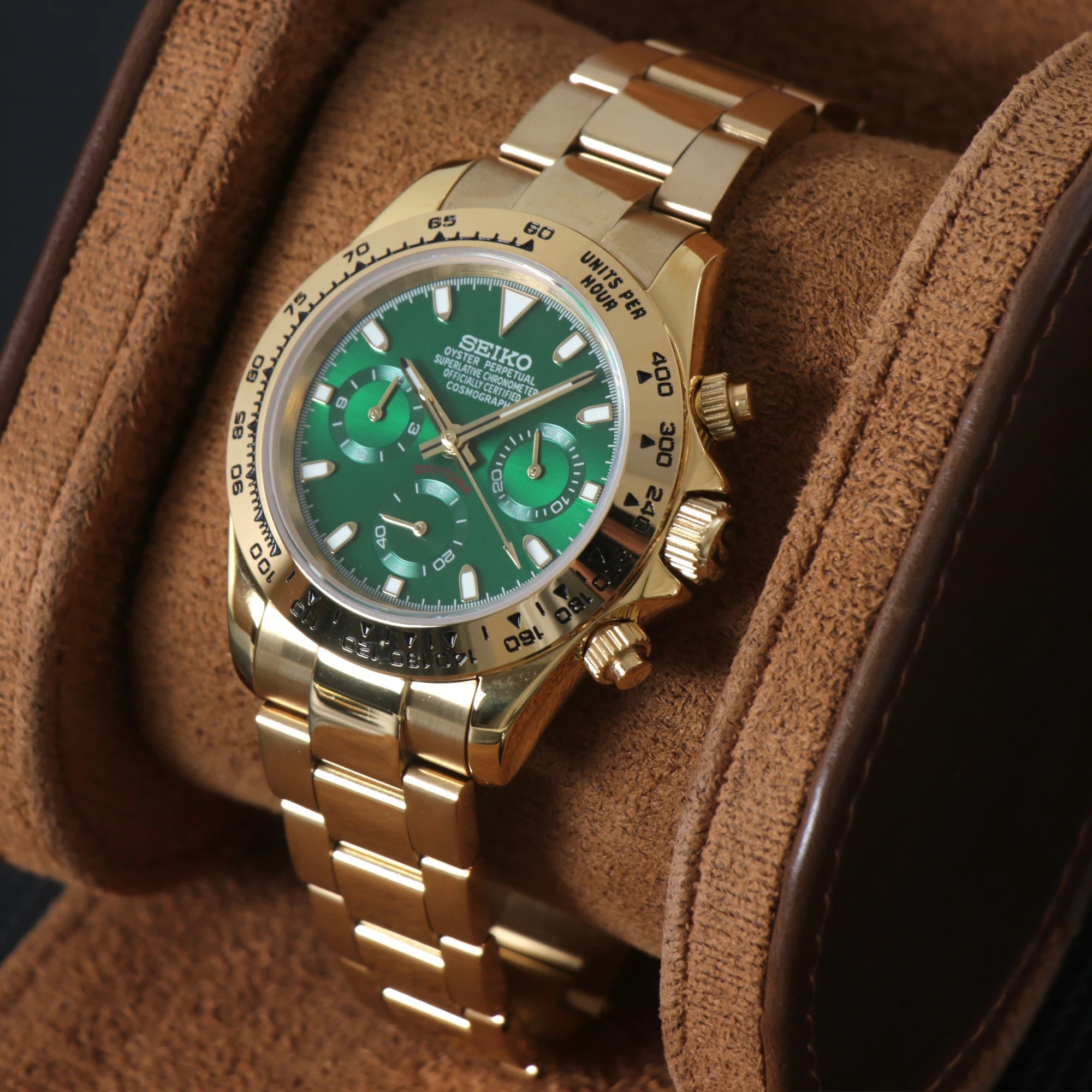 Dayto Emerald Dial