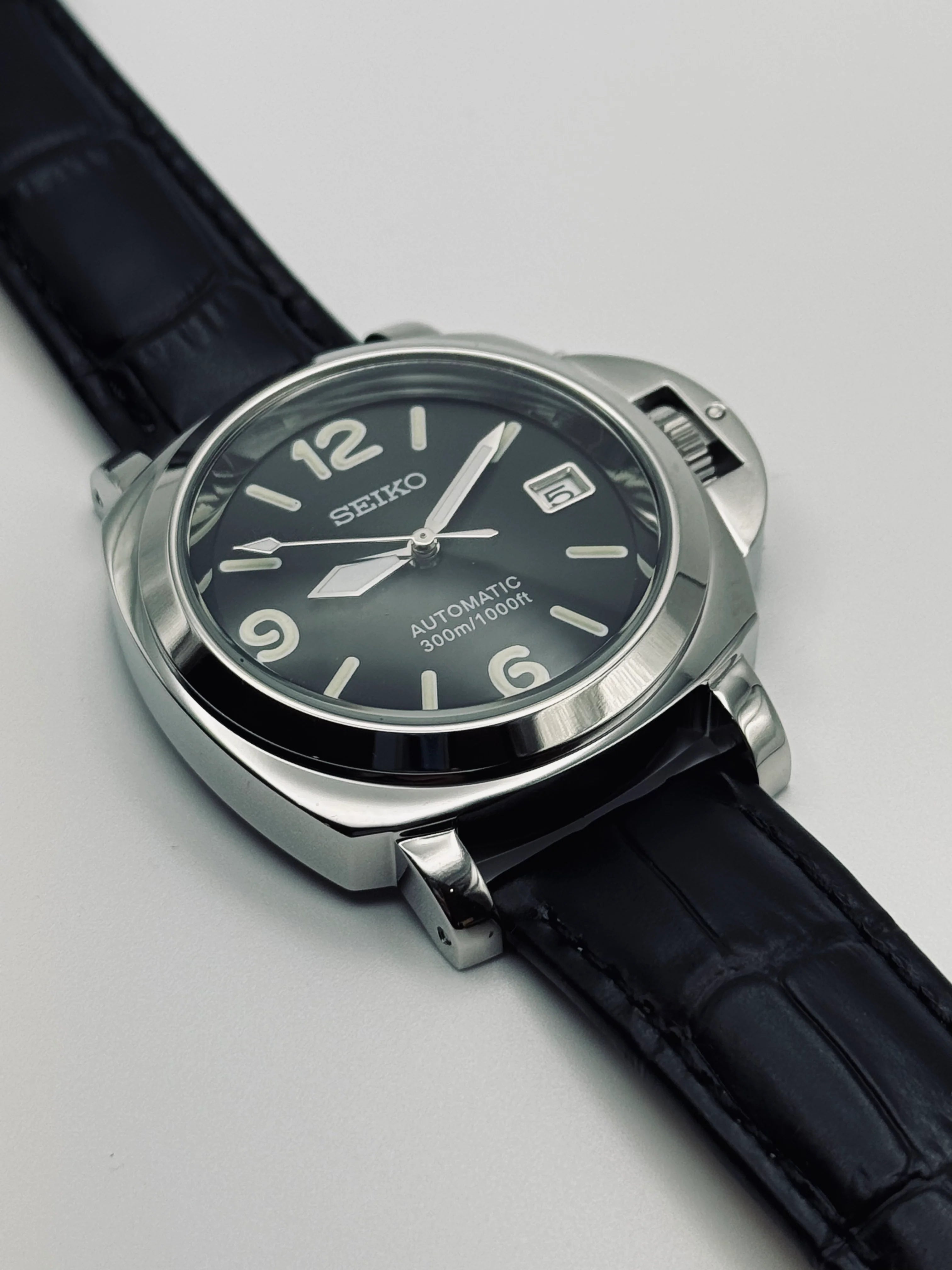 Paneiko Black Strap
