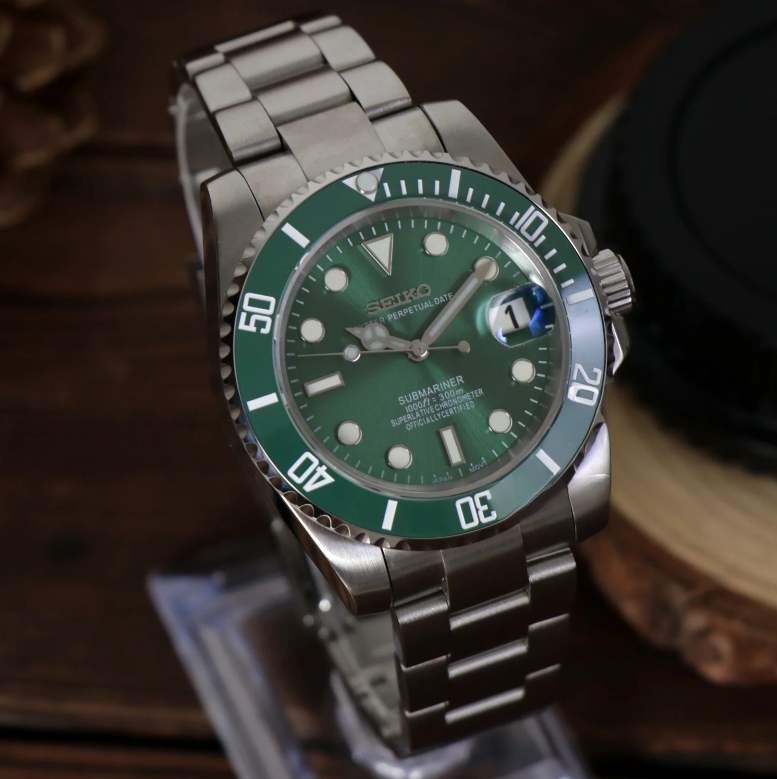 Seikomariner Forest Green Dial