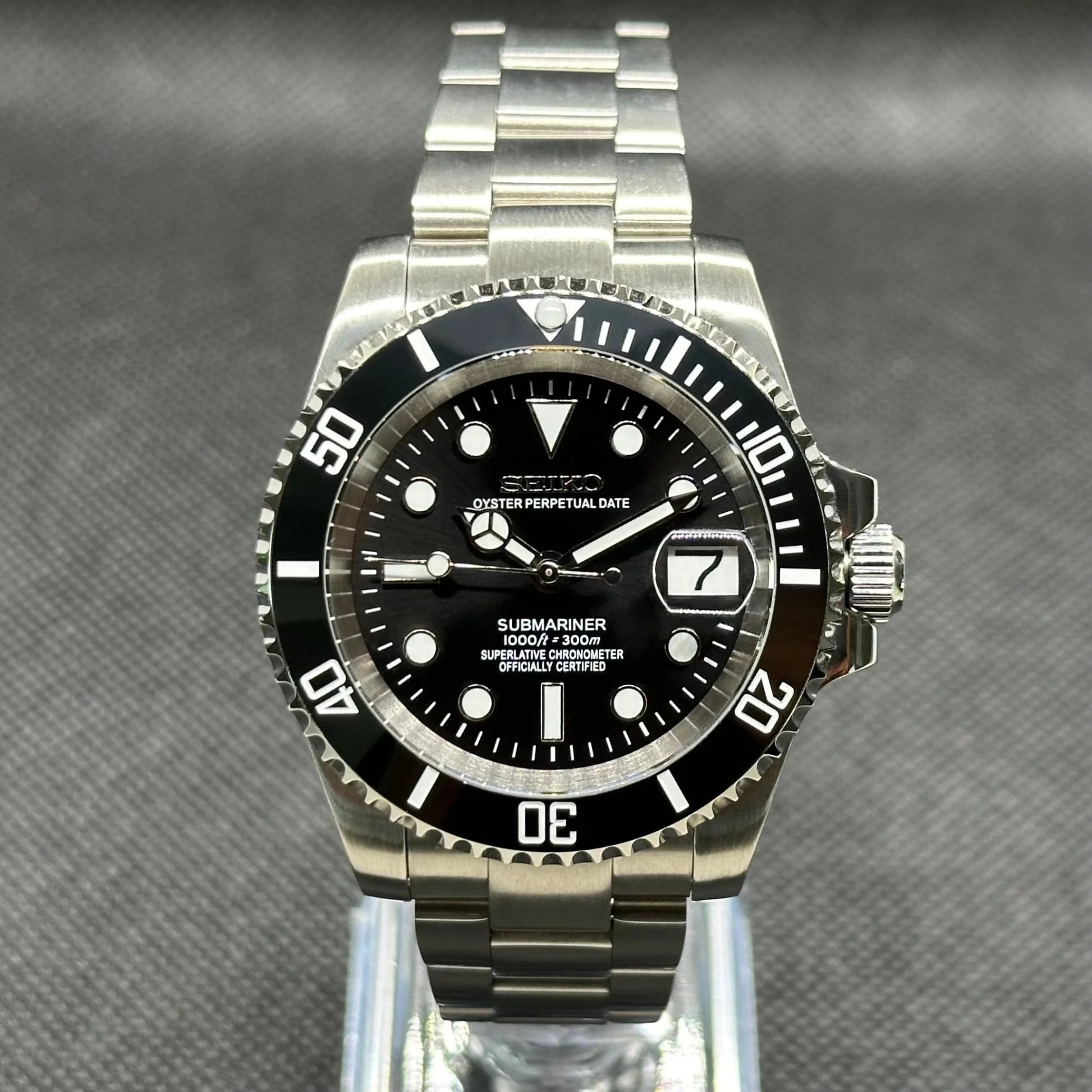 Seikomariner Black Dial